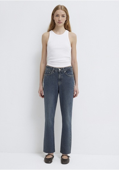 Mavi - New York Classic Denim Gölgeli Koyu Mavi Jean Pantolon 101441-a3898 Koyu Mavi Mavi - New York Classic Denim Gölgeli Koyu Mavi Jean Pantolon 101441-a3898 Koyu Mavi