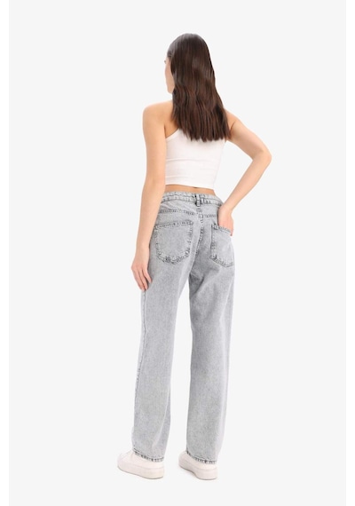DeFacto Straight Fit Yüksek Bel Kısa Paça Jean Yıkamalı Pantolon E8013AX25SMNM55