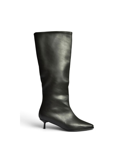 Fox Shoes Z726103409 Siyah Kısa İnce Topuklu Klasik Kadın Çizme