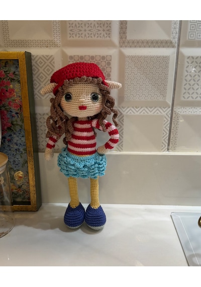 Kırmızı Şapkalı Elf Amigurumi Kız Bebek 30 Cm