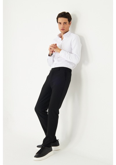 Beyaz Düğmeli Yaka Uzun Kollu Gömlek Slim Fit Beyaz