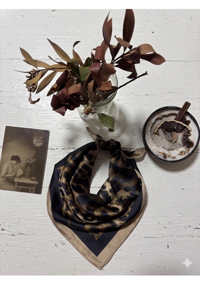 Trend Dokunuş Kadın 50-50 Saten Leopar Desenli Fular Bandana