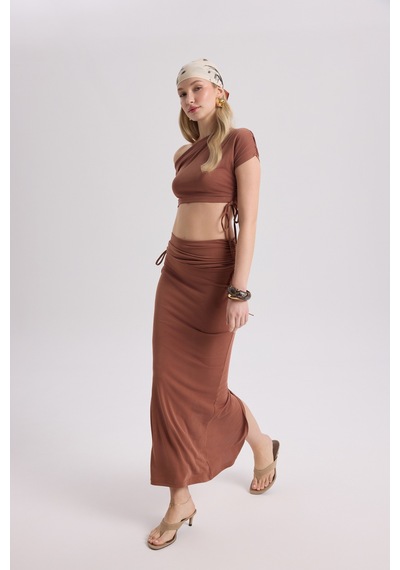 Mai Collection Mai Studios Co. Ivan Büzgülü Kahve Crop Etek Takım Kahve Mai Collection Mai Studios Co. Ivan Büzgülü Kahve Crop Etek Takım Kahve