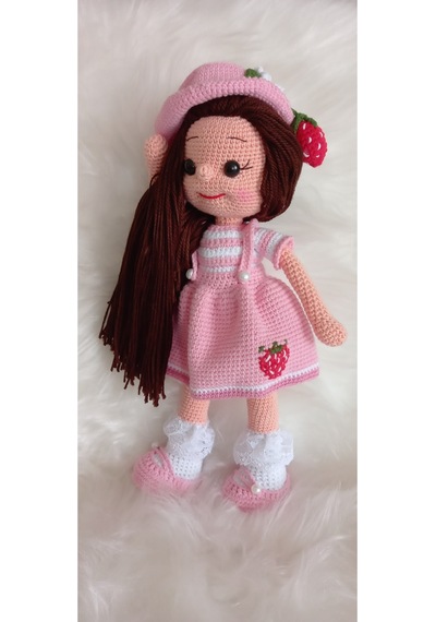 Çilek Kız Esra Amigurumi Organik Oyuncak