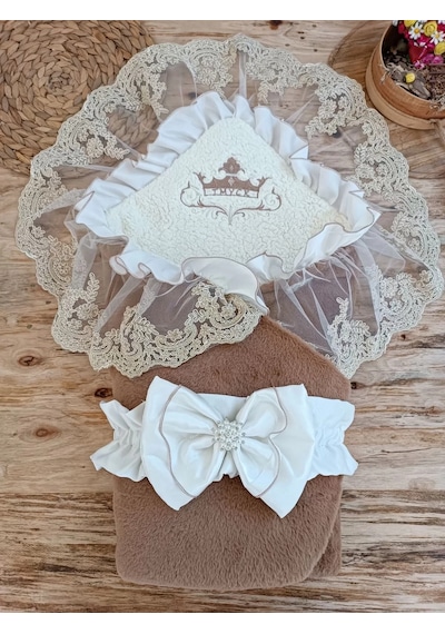 Yenidoğan Wool Yün Kumaş Taç Nakışlı Güpür Duvaklı Fiyonk Prizma Taş Unisex Kundak Bebek Battaniyesi Kahverengi Çok Renkli