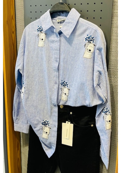 Femelle Kadın Lacivert Nakış İşlemeli %75 Pamuk %25 Keten Oversize Gömlek 1 Beden Ufak Alınız Femelle Kadın Lacivert Nakış İşlemeli %75 Pamuk %25 Keten Oversize Gömlek 1 Beden Ufak Alınız