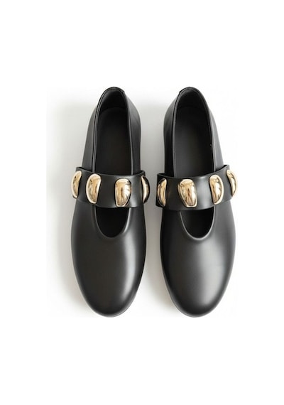 Ne&ve Shoes Siyah Hakiki Deri Gold Aksesuar Detaylı Lastikli Kadın Şık Ve Rahat Babet