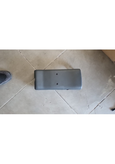 Bongo 04- Direksiyon Alt Mil Kapak Mbs848524e000