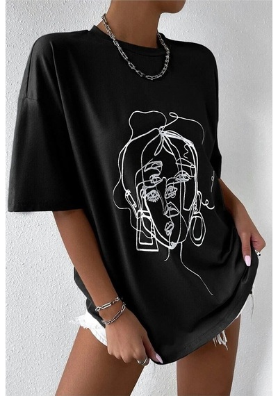 Hırsch Siyah Kadın Oversize Yüz Baskılı T-shirt SIYAH Hırsch Siyah Kadın Oversize Yüz Baskılı T-shirt SIYAH