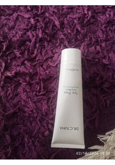 Tea Tree Face Wash