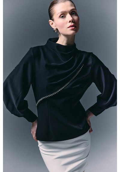 Sateen Ön Aksesuarlı Bluz - Siyah-136742 Siyah
