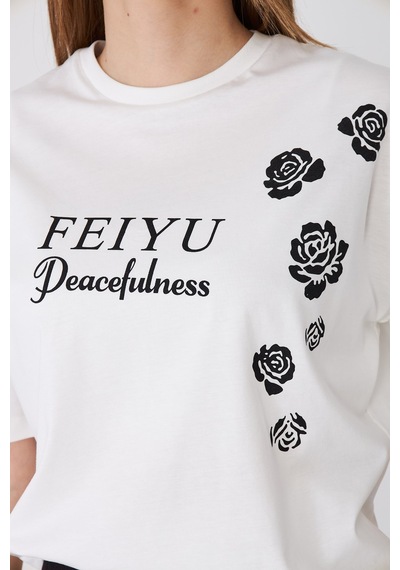 Sortie Collection Feıyu Peacefulness Gül Baskılı Rahat Kalıp Basic Tişört Ekru