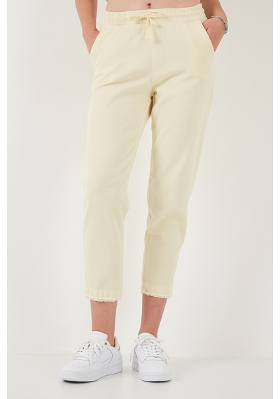 Lela Pamuklu Normal Bel Regular Fit Düz Paça Bayan Pantolon 668Yp42282S4 Sarı