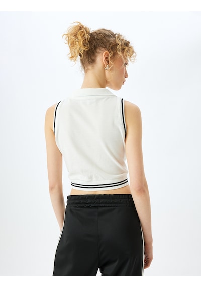 Koton Slim Fit Kolsuz Polo Yaka Biyeli Crop Tişört Ekru 5sal30041ık Ekru