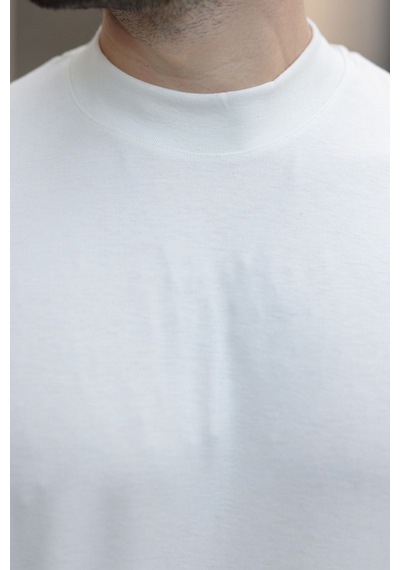 Madmext Ekru Bisiklet Yaka Basic Erkek T-shirt E7113