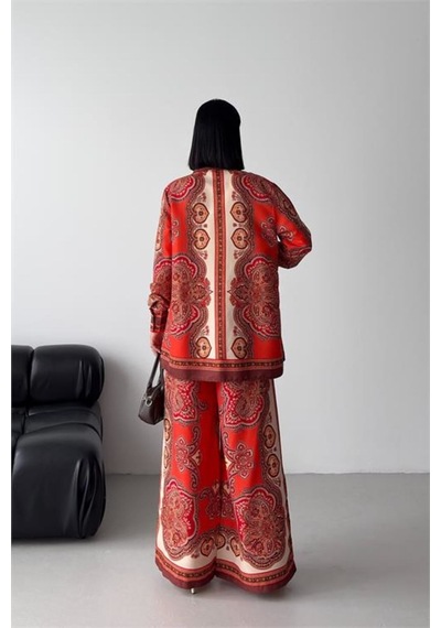 Neşeli Butik Kadın Kırmızı Etnik Desenli Tasarım Gömlek Pantolon Takım Nbms26120