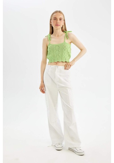 DeFacto Coool Slim Fit Dar Kesim Kare Yaka Askılı Kroşe Triko Atlet D1401AX24SMGN404