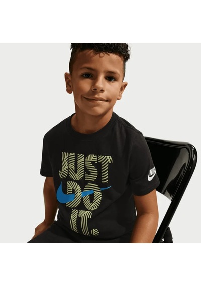 Nike Nıke In The Zone Graphıc Tee Erkek Çocuk Tişört 86n760 86n760 023 023