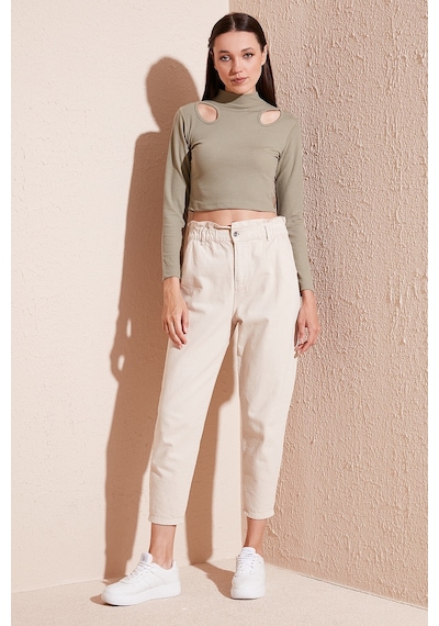 Lela Esnek Slim Fit Cut Out Pencereli Dik Yaka Crop Bayan Bluz 5865348 Olive Lela Esnek Slim Fit Cut Out Pencereli Dik Yaka Crop Bayan Bluz 5865348 Olive