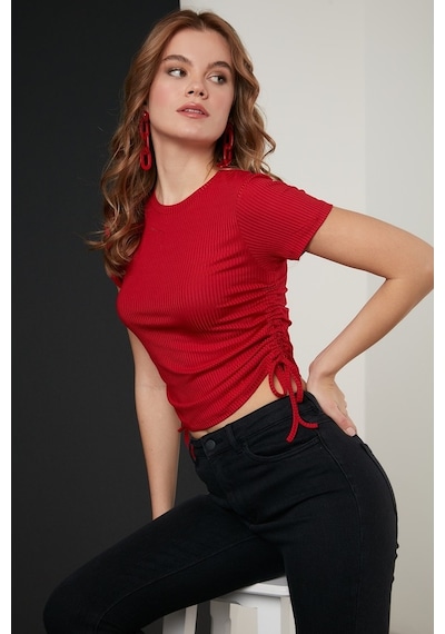 Lela Yanlardan Büzgülü Kısa Kollu Crop Bayan Bluz 5864010 Kırmızı