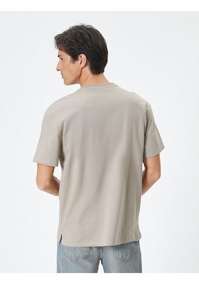 Koton Oversize Tişört Cep Detaylı Bisiklet Yaka Kısa Kollu Pamuklu Gri 4sam10741hk Gri