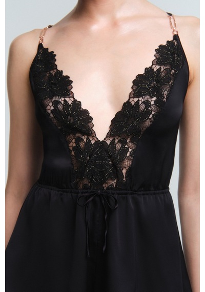Penti Siyah Obsidia Dantelli Body
