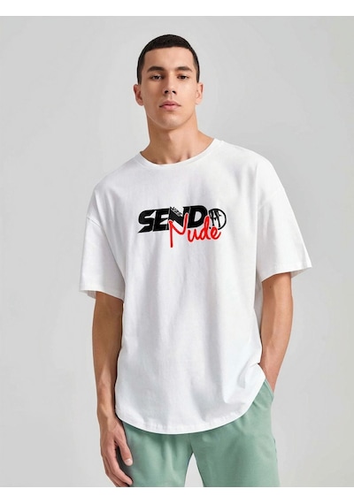Unisex Oversize Send Nudes Baskılı T-shirt Beyaz Unisex Oversize Send Nudes Baskılı T-shirt Beyaz