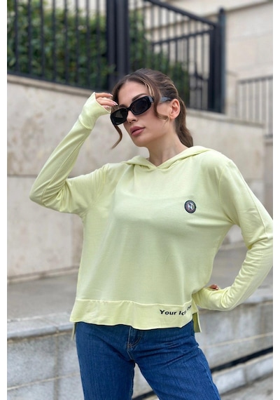 WeShaya Kadın Fıstık Yeşil Uzun Kol, Yırtmaç Detaylı, Arma Ve Yazı Detaylı, Kapüşonlu Sweatshirt Bluz Açık Sarı WeShaya Kadın Fıstık Yeşil Uzun Kol, Yırtmaç Detaylı, Arma Ve Yazı Detaylı, Kapüşonlu Sweatshirt Bluz Açık Sarı