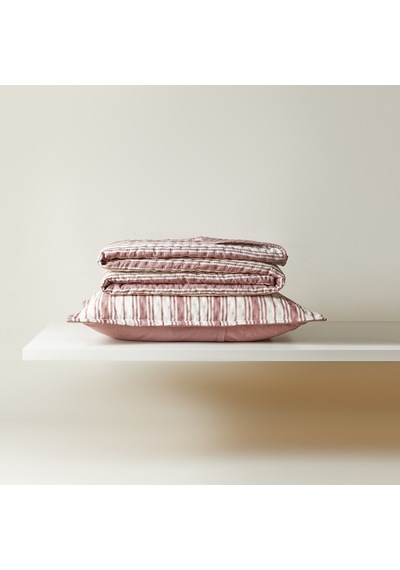 Ocean Home Textile Pamuklu Kapitoneli Bordo Renk Çizgi Desen Tek Kişilik Yatak Örtüsü Seti 1 Adet 180 X 230 / 1 Adet 50 X 70 Cm