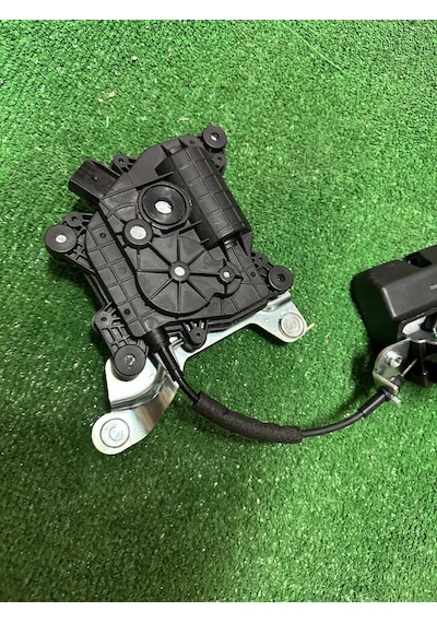 Kia Sportage Bagaj Kilit Motor İle Beraber 2017-2019 81230-d9100