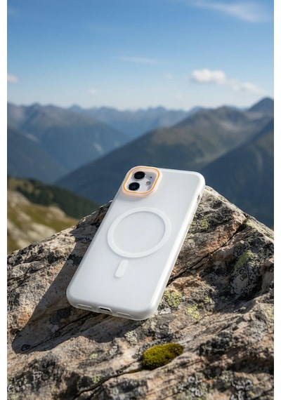 Apple Uyumlu iPhone 11 Magsafe Wireless Şarj Özellikli Mat Sert Arka Kapak Kılıf Beyaz
