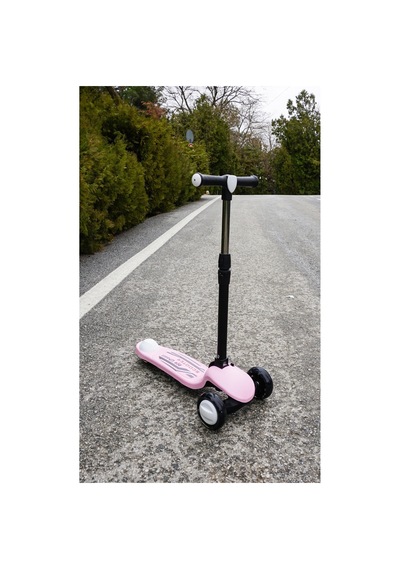 Scooter Pro Katlanabilir 3tekerli Led Işıklı 3kademeli Direksiyon 50kğ Taşıma Kapasiteli 3+yaş Pembe