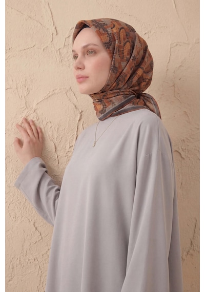Silk Home Soft Eşarp Melodi Desen Koyu Turuncu 90x90 Çok Renkli