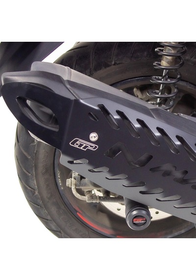 GP Kompozit Yamaha NMAX 125 / 155 2021-2025 Uyumlu Spor Egzoz Koruma Kapağı Siyah