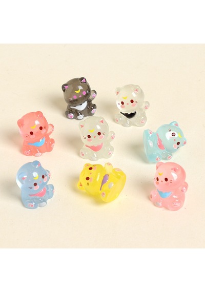 8 Adet Sailor Moon Ay Savaşçısı Luna Karanlıkta Parlayan Fosforlu Reçine Kedi Yavrusu Figürü Ay Sevimli Figür Trendy Yaratıcı Masaüstü Araba Torpido T
