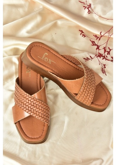 Fox Shoes Taba Hakiki Deri Çapraz Bantlı Kadın Terlik M291049903