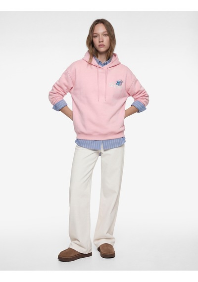 Koton Stitch Lisanslı Kapüşonlu Arkası Baskılı Oversize Sweatshirt Pembe 6wal10692ık Gülkurusu Koton Stitch Lisanslı Kapüşonlu Arkası Baskılı Oversize Sweatshirt Pembe 6wal10692ık Gülkurusu