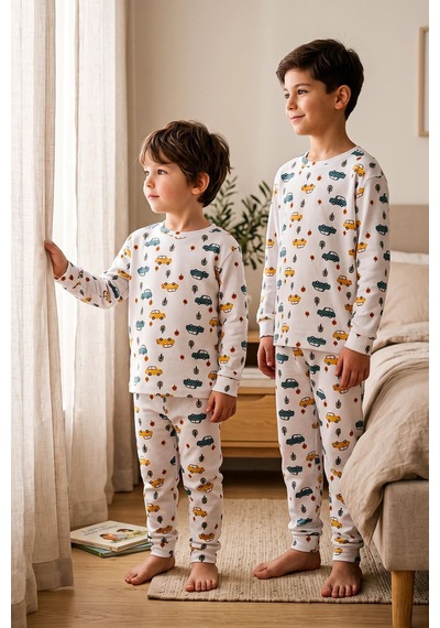 Zuzunga Araba Desenli %100 Pamuk Süprem Kumaş Erkek Bebek - Çocuk Pijama Takımı BEYAZ