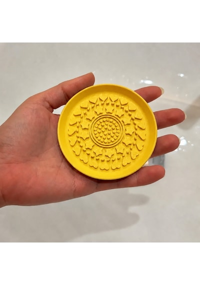 3d Baskı Makyaj Fırçası Temizleme Pedi - Desenli Aparat-sarı