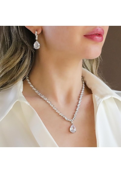 Damla Taşlı Işıltılı Gümüş Set Gümüş