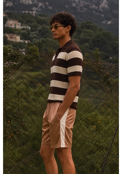 Tarz Cool Erkek Oversize Kalın Örgü Polo Yaka Triko Fileli Tişört Çizgili Vintage Yazlık Rahat Fit Kahverengi
