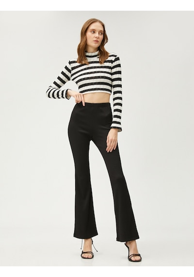 Koton Crop Tişört Uzun Kollu Dik Yaka Siyah Çizgili 3sak50486ek 3SAK50486EK9S9 Siyah Koton Crop Tişört Uzun Kollu Dik Yaka Siyah Çizgili 3sak50486ek 3SAK50486EK9S9 Siyah