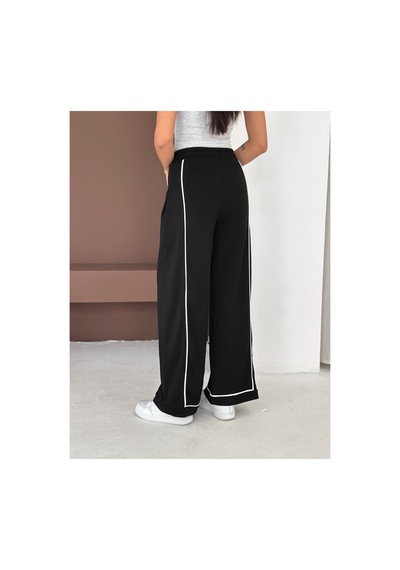 Gugus Kadın Beyaz Şerili Modal Pileli Eşofman Altı Wide Leg Siyah