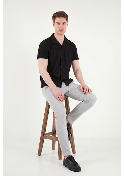 Buratti Pamuk Karışımlı Çizgi Dokulu Regular Fit Kısa Kollu Gömlek Erkek Gömlek 5904037 Siyah SİYAH Buratti Pamuk Karışımlı Çizgi Dokulu Regular Fit Kısa Kollu Gömlek Erkek Gömlek 5904037 Siyah SİYAH
