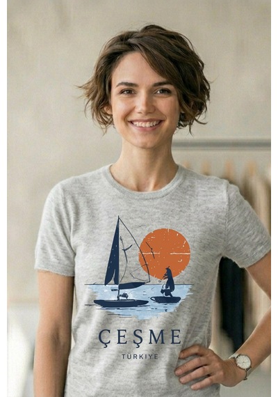 Baranışık Çeşme Sahil Temalı Unisex Estetik Baskılı Tişört Gri
