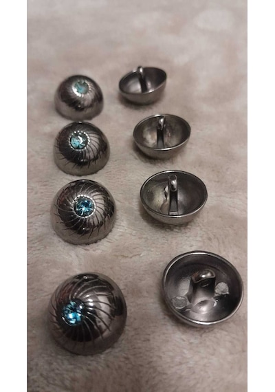 Siyah Nikel Taşlı Metal Düğme 26 Boy 18 Mm 8 Adet
