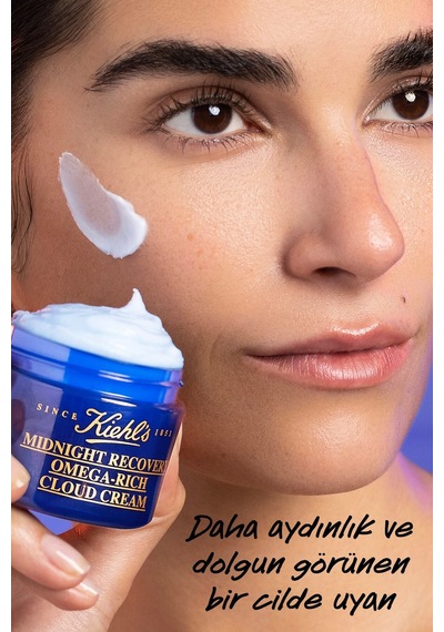 Tüm Ciltlerde Dolgunluk Ve Aydınlık Veren Onarıcı Gece Bakım Kremi 50 Ml