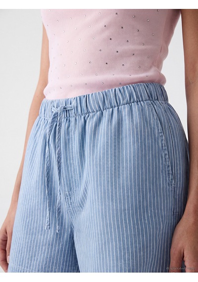 Lcwaıkıkı Classic Mavi Beli Lastikli Çizgili Kadın Jean Şort