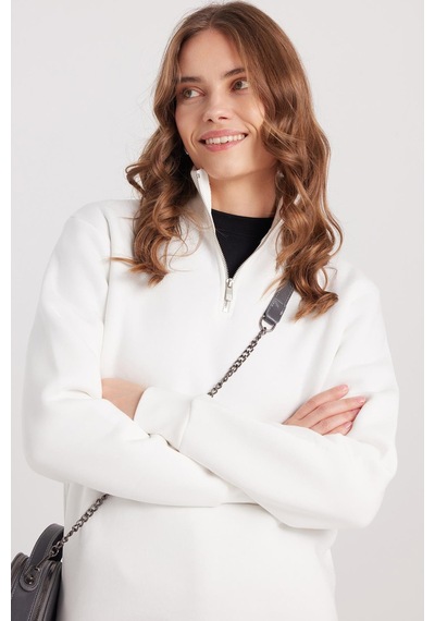 Tudors Kadın Relax Fit Rahat Kesim Pamuklu İçi Polarlı Yarım Fermuarlı Beyaz Dik Yaka Sweatshirt-37887 Beyaz