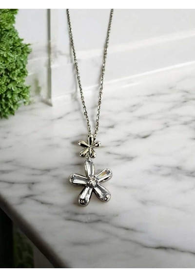 925 Ayar Gümüş Zirkon Taşlı Çiçekli Şans Tasarım Kolye Trend Kadın Set Doğum Günü Hediye Çelik